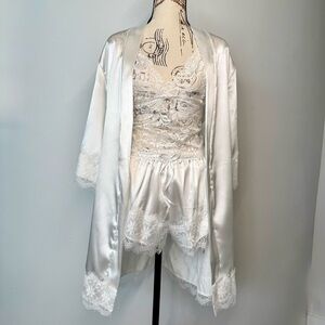 4PC Elegant White Lace Sleepwear Set